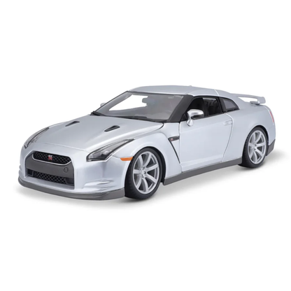Bburago Collector - 1:18 Diecast - Nissan Gt-R