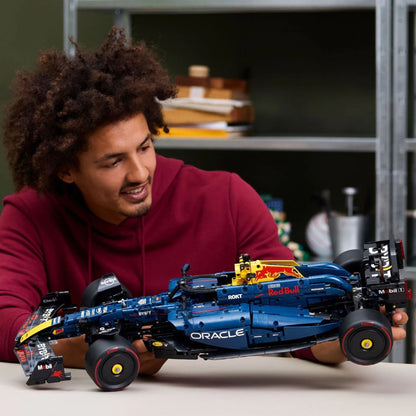 LEGO: Oracle Red Bull Racing RB20 V29 (42206) - 3