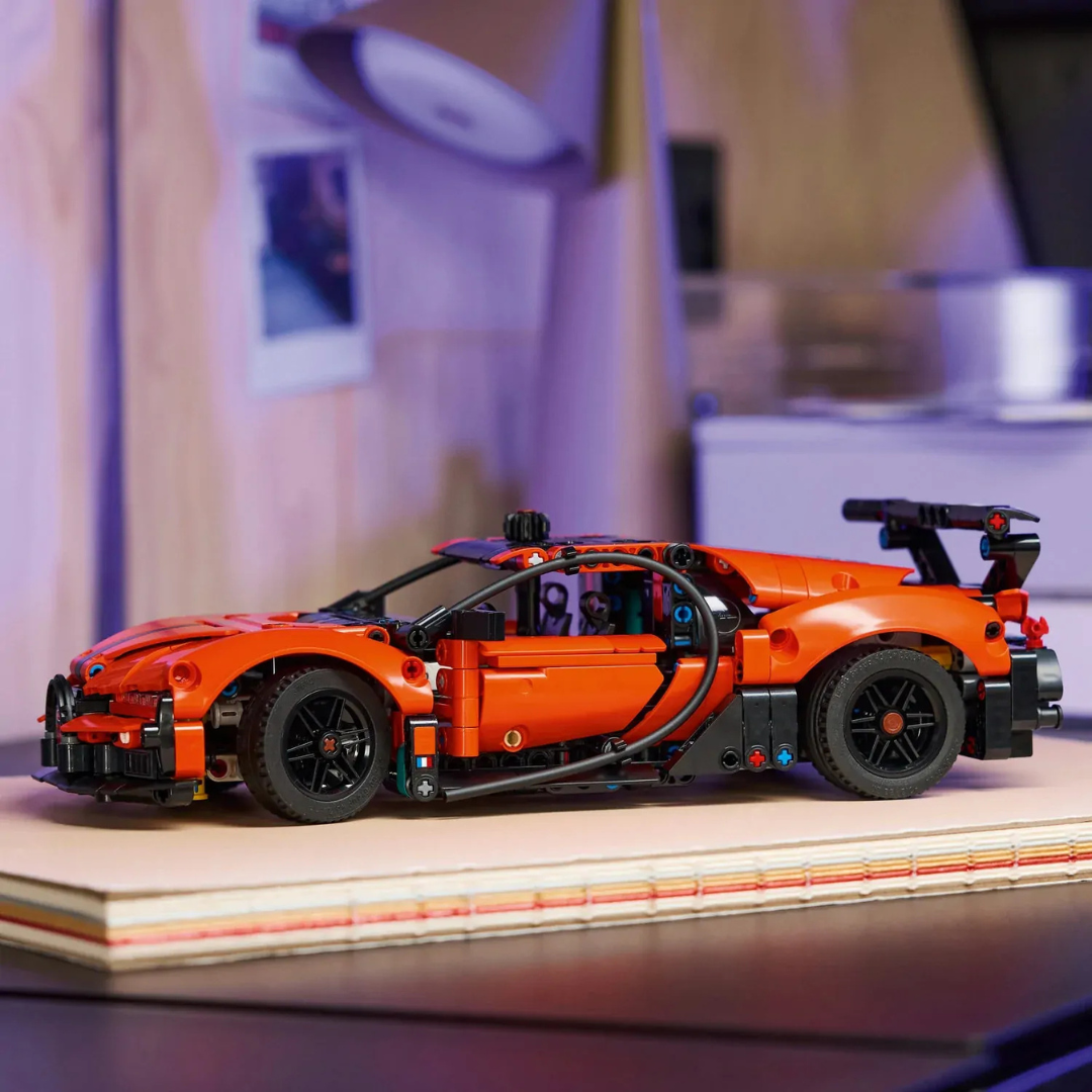 LEGO: Technic - Bugatti Chiron Pur Sport Hypercar (42222)