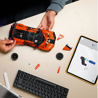 LEGO: Technic - Bugatti Chiron Pur Sport Hypercar (42222)