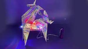 4M Kidzmaker / Holographic Light Up Origami Unicorn